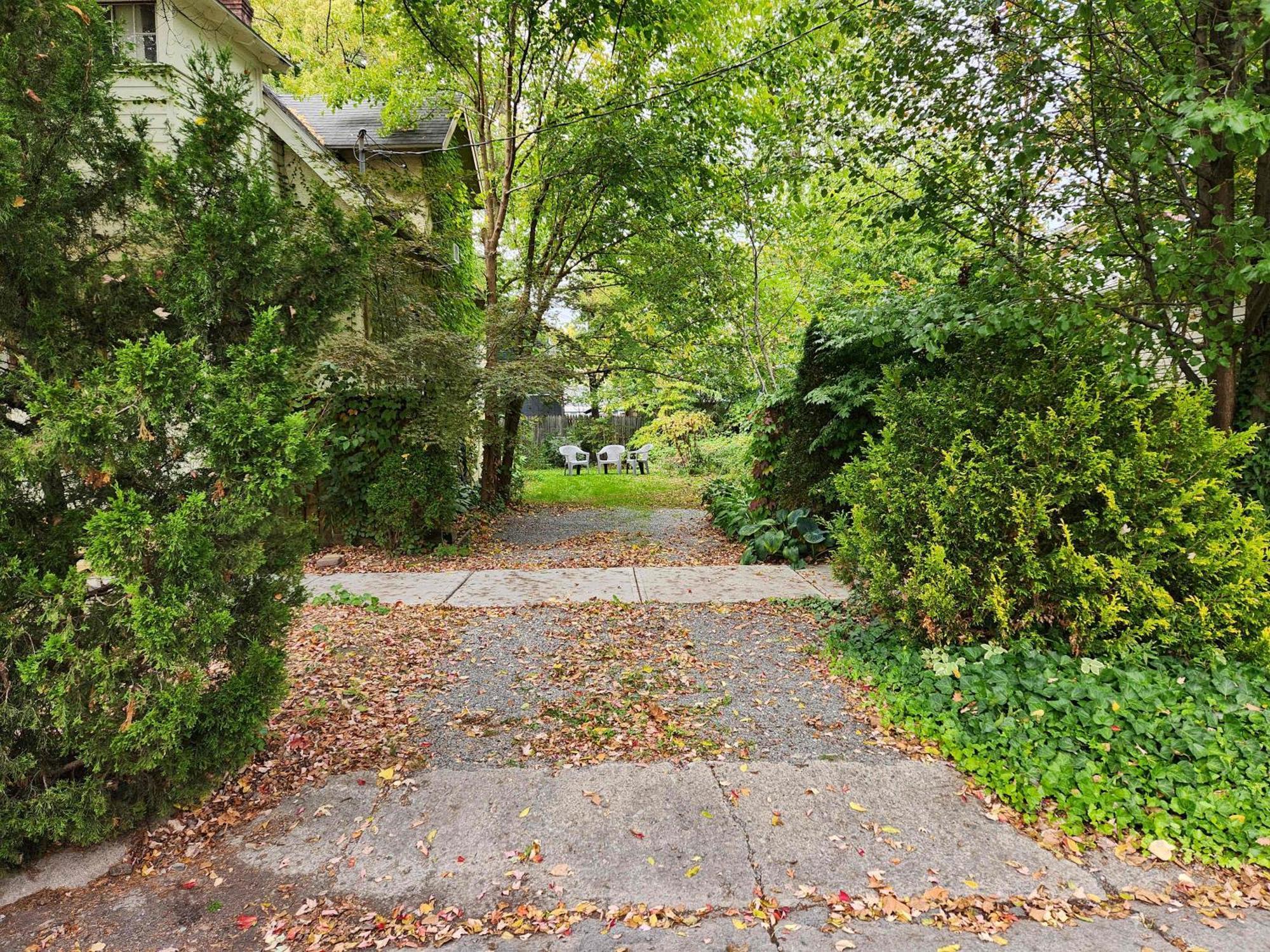 Cozy 3 Bedroom House In Downtown 이타카 외부 사진