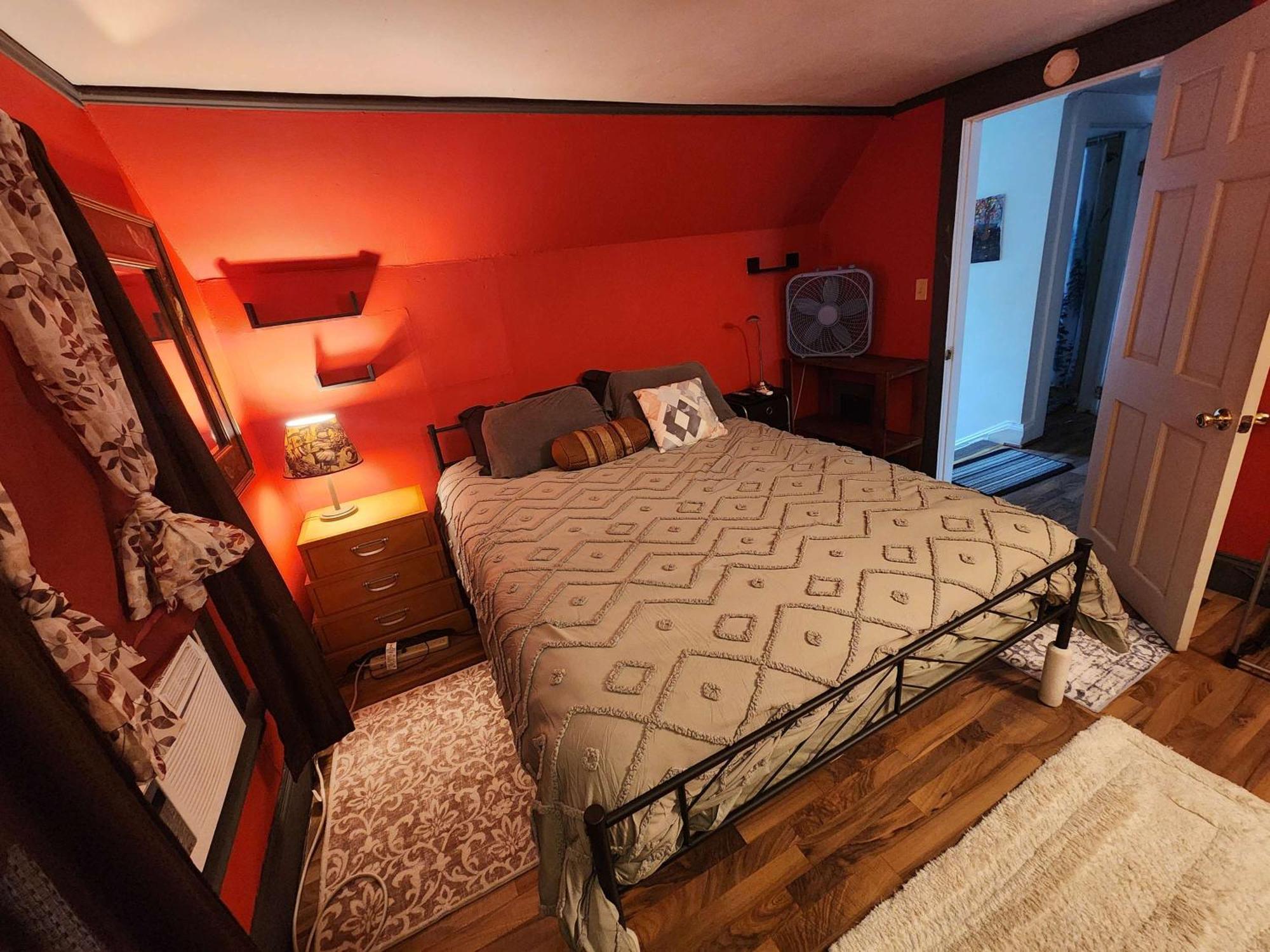 Cozy 3 Bedroom House In Downtown 이타카 외부 사진